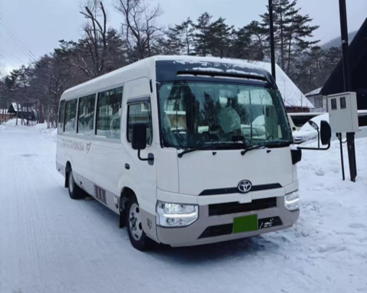 18-seat microbus winter road transfer